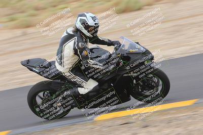 media/Sep-11-2022-SoCal Trackdays (Sun) [[81b7e951af]]/Turn 9 Inside (910am)/